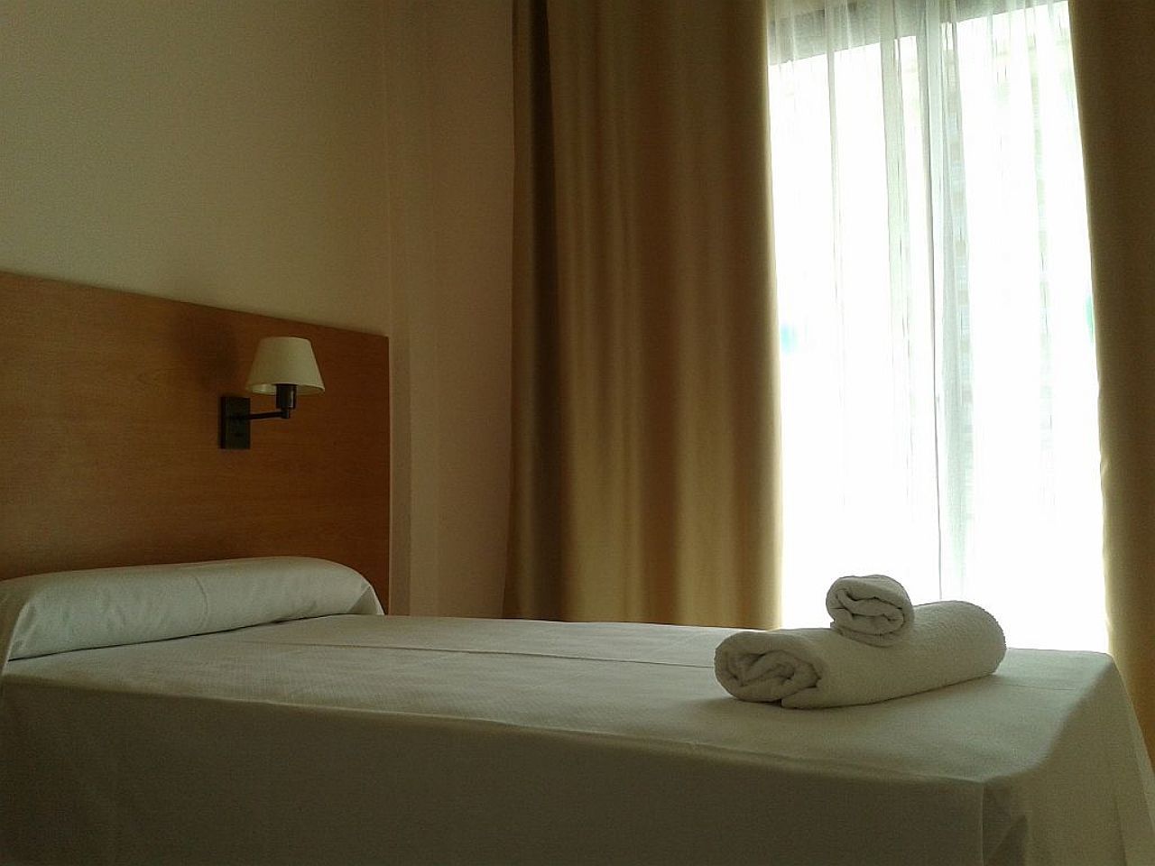 Bay Hotel Roses Eksteriør billede